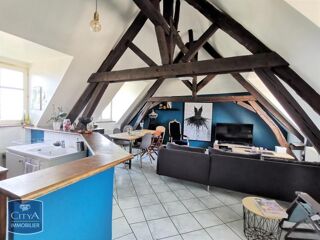  Appartement à louer 4 pièces 84 m²
