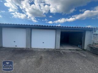  Parking / Garage à louer 