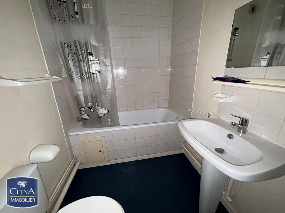 À LOUER : Appartement T2 à Alençon, situé dans un quarti....