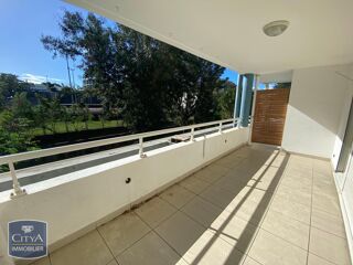  Appartement à louer 4 pièces 97 m²