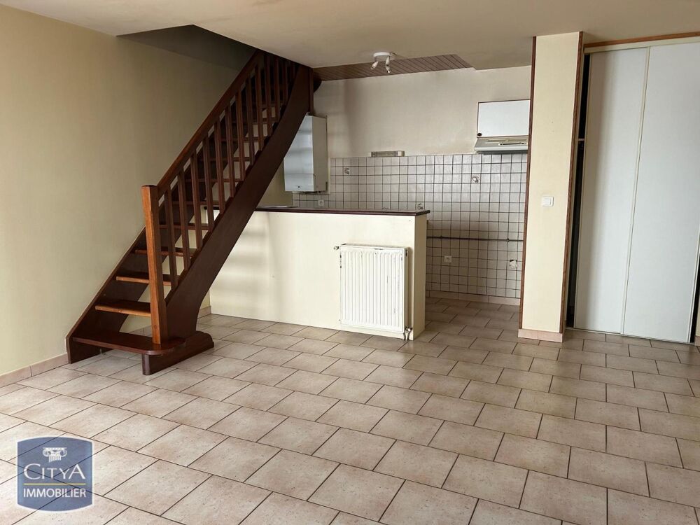 À LOUER : Appartement T2 à Lisle, 24350. Découvrez cet a....