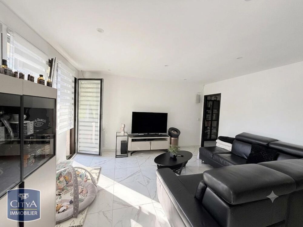 location Appartement - 3 pièce(s) - 96 m² Étiolles (91450)