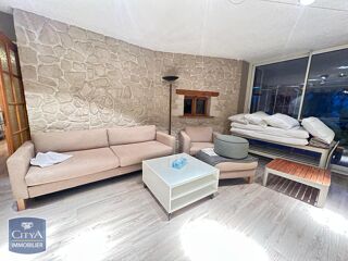  Appartement à louer 5 pièces 94 m²