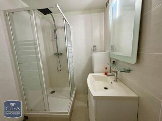  Appartement à louer 5 pièces 88 m²