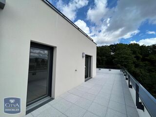  Appartement à louer 4 pièces 93 m²