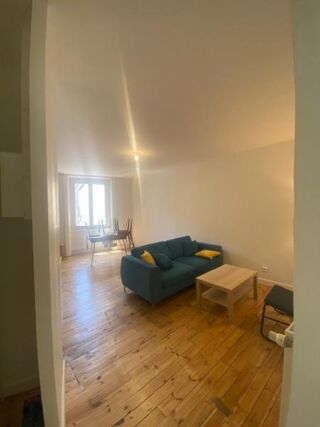  Appartement à louer 3 pièces 79 m²