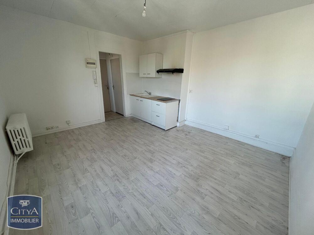 À LOUER : Appartement T2 situé dans le centre-ville de S....