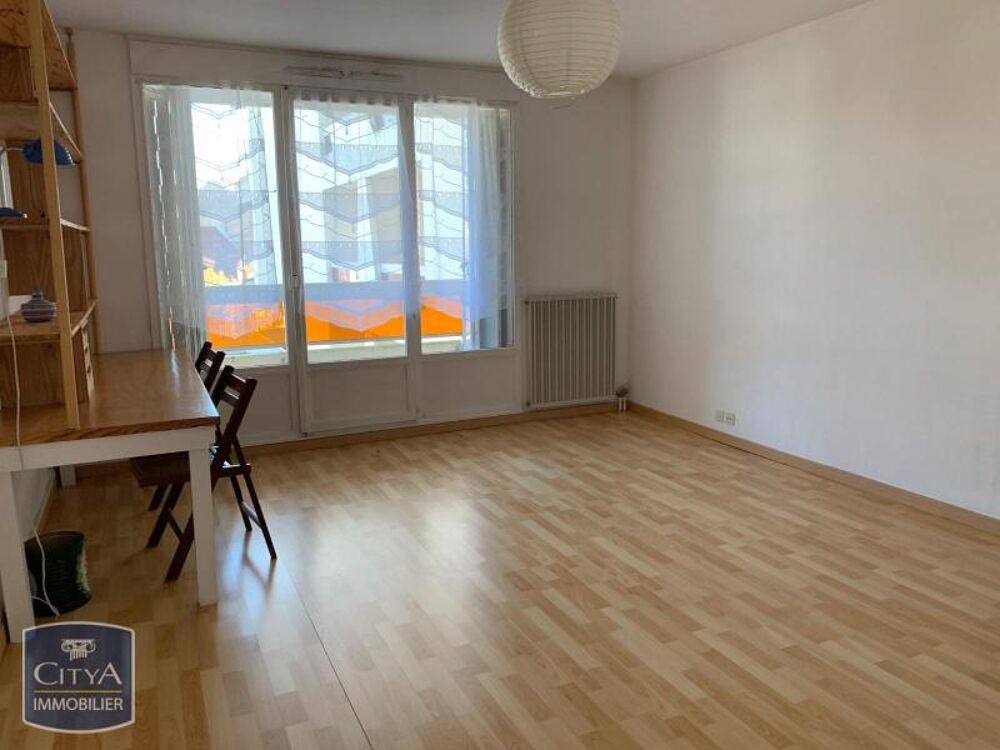 Appartement T1 bis rue de l'imprimerie à vichy. Cet appa....