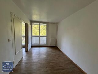  Appartement à louer 4 pièces 76 m²