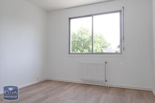  Appartement à louer 2 pièces 55 m²