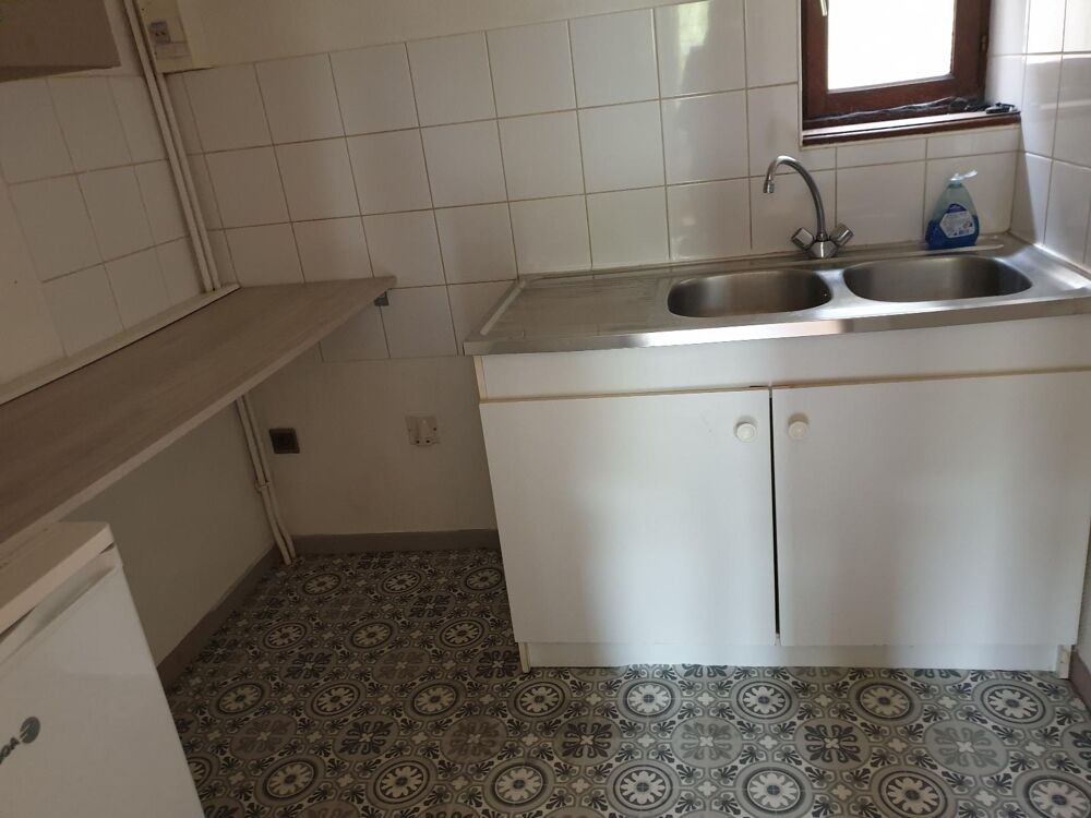 À louer : appartement 1 pièce lumineux situé au centre-v....