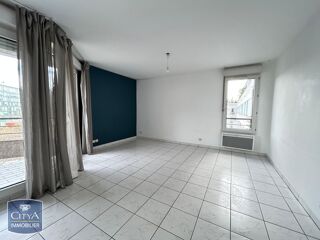  Appartement à louer 3 pièces 68 m²
