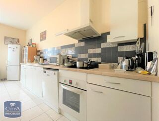 location Appartement - 3 pièce(s) - 81 m² Saint-Médard-de-Guizières (33230)