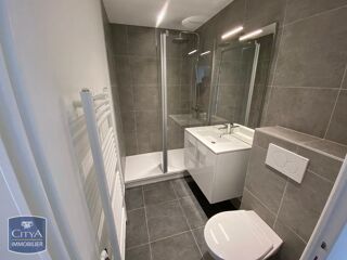  Appartement à louer 2 pièces 44 m²