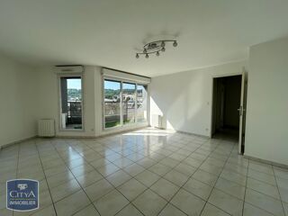  Appartement � louer 4 pi�ces 80 m�