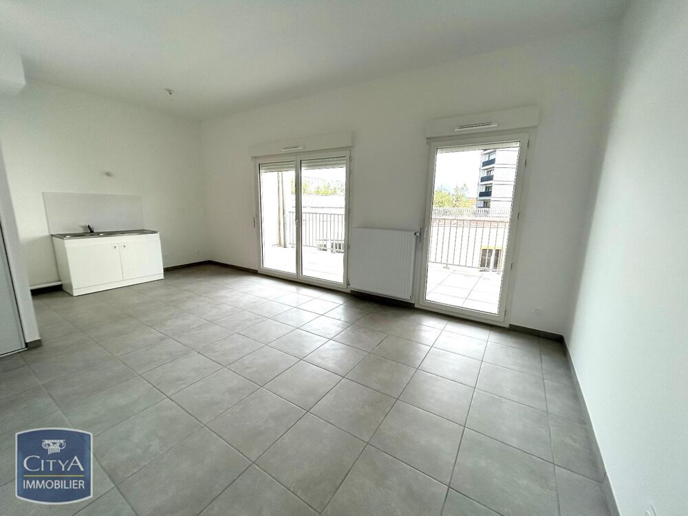 À LOUER : Appartement neuf T4 situé à Saint-Étienne, dan....