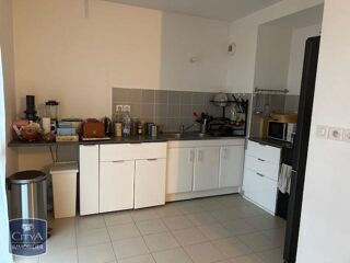  Appartement à louer 3 pièces 80 m²