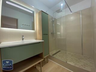  Appartement à louer 2 pièces 45 m²