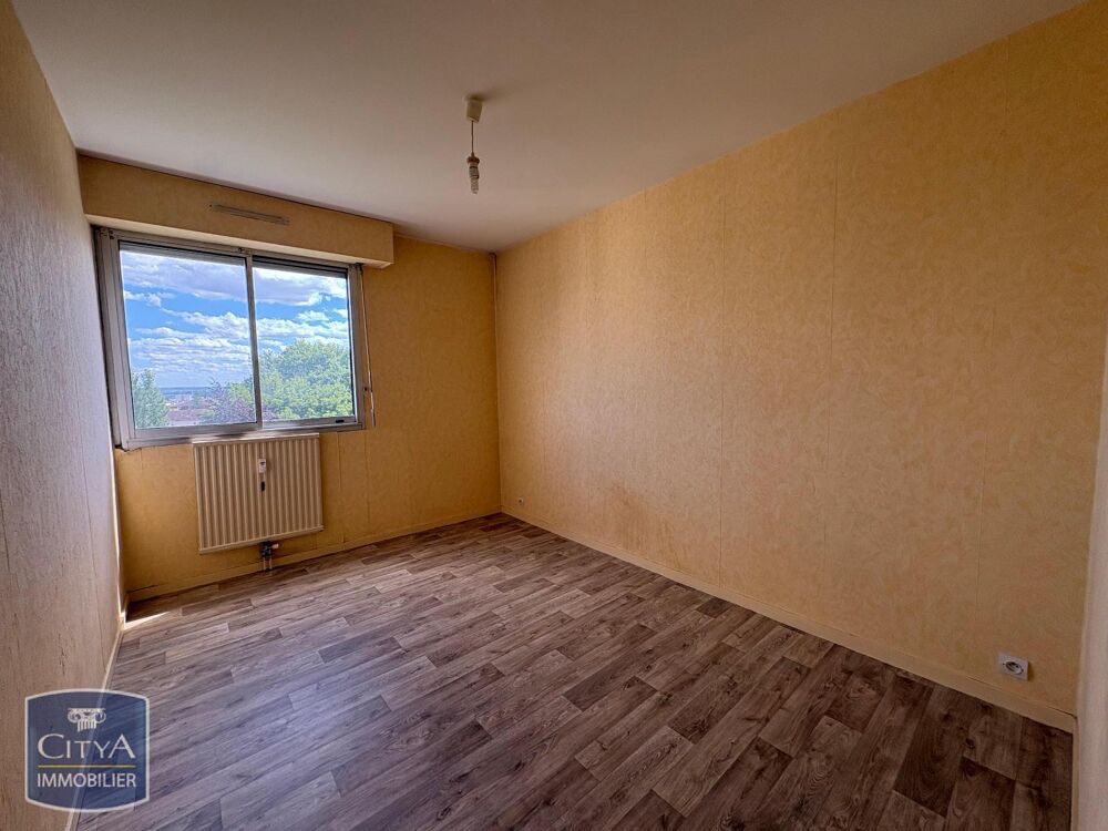 À LOUER : Appartement T1 situé à Mâcon. Ce bien se trouv....