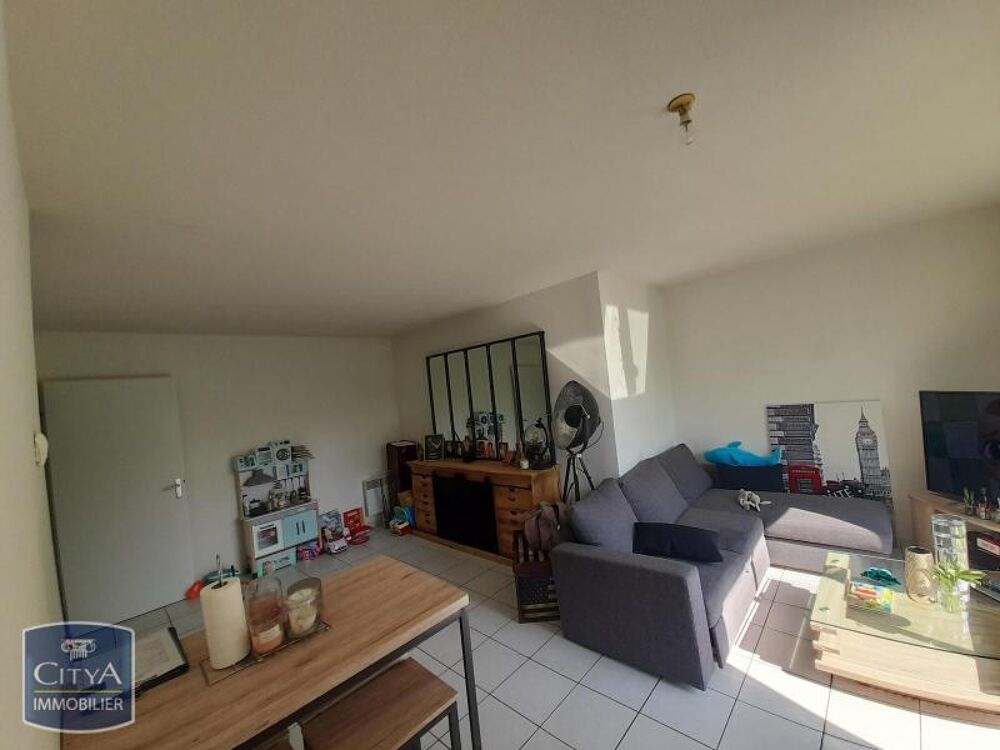 EXCLUSIVITE - À LOUER - LUCON Venez découvrir cet appart....