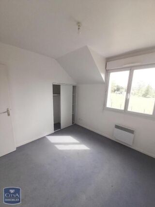  Appartement à louer 3 pièces 65 m²