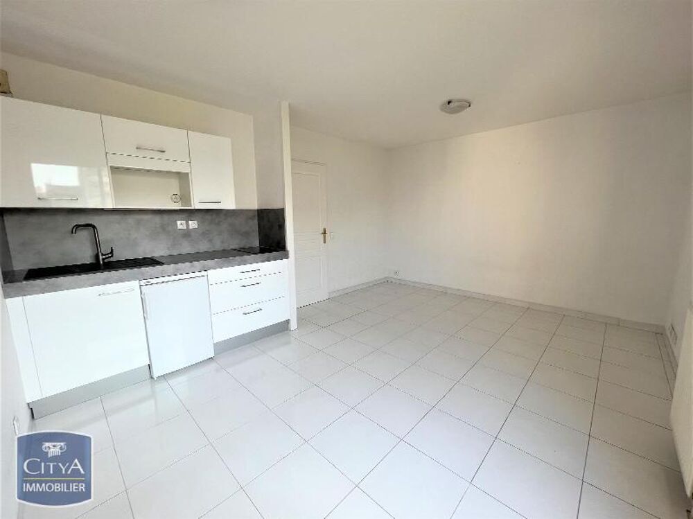 location Appartement - 1 pièce(s) - 29 m² Marseille 6