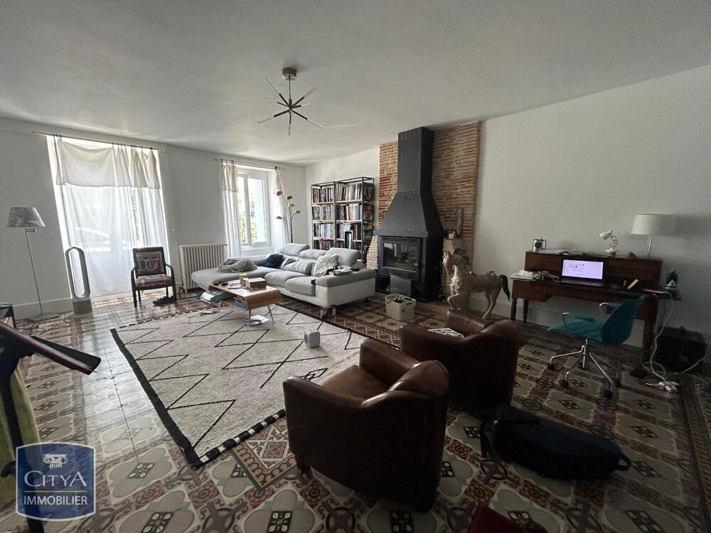 location Maison - 7 pièce(s) - 402 m² Boé (47550)