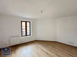  Appartement à louer 3 pièces 68 m²