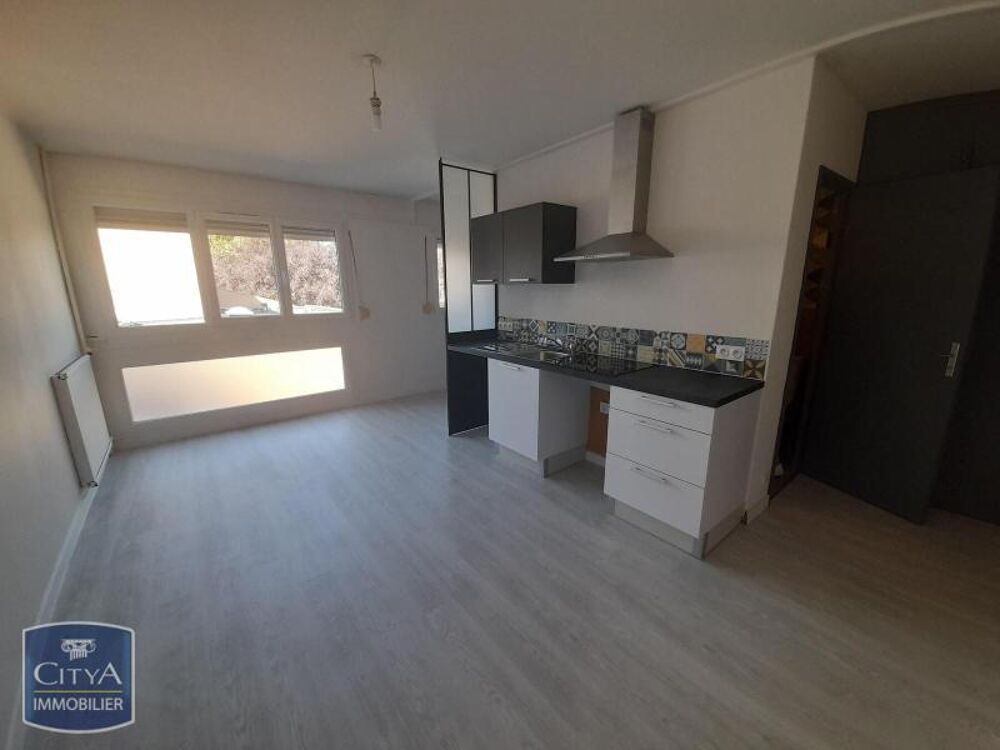 location Appartement - 1 pièce(s) - 27 m² Cholet (49300)