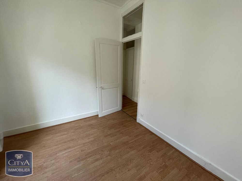À LOUER : Appartement T3 situe é127 GRANDE RUE à La Tron....