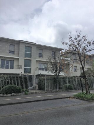  Appartement Bourg-ls-Valence (26500)