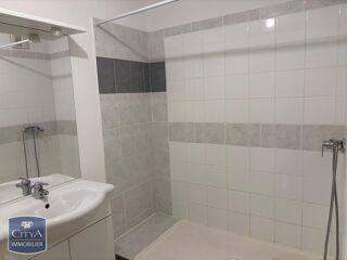  Appartement à louer 3 pièces 50 m²