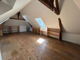  Appartement à louer 5 pièces 153 m²