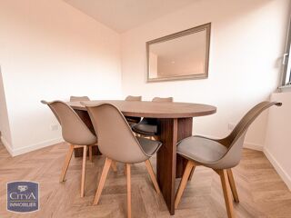  Appartement à louer 4 pièces 84 m²