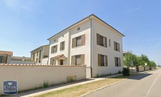  Appartement à louer 5 pièces 127 m²