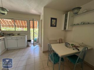  Appartement à louer 4 pièces 85 m²