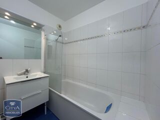  Appartement � louer 3 pi�ces 77 m�