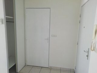  Appartement à louer 2 pièces 44 m²