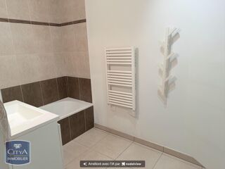  Appartement à louer 3 pièces 75 m²