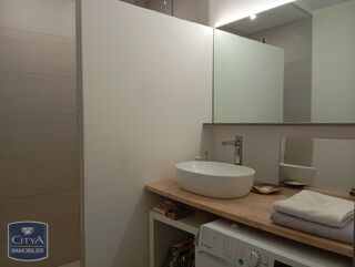 Appartement à louer 2 pièces 50 m²