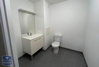  Appartement à louer 1 pièce 32 m²