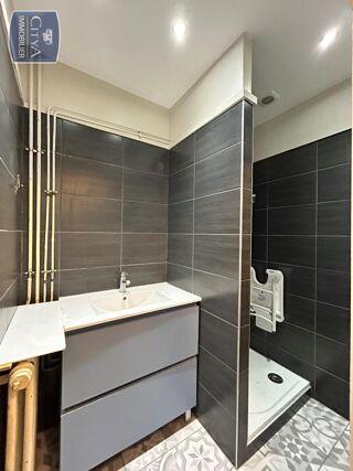  Appartement à louer 3 pièces 60 m²