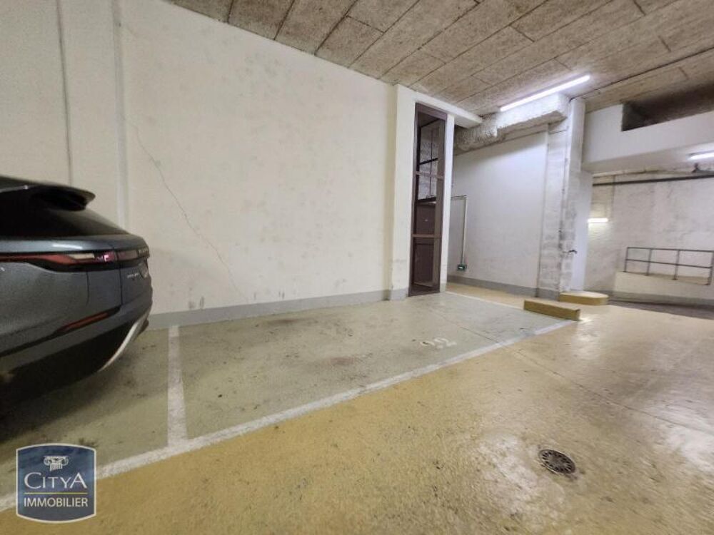location Parking / Garage Paris 15