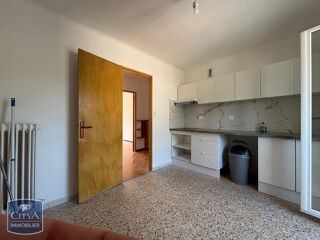  Appartement à louer 3 pièces 65 m²