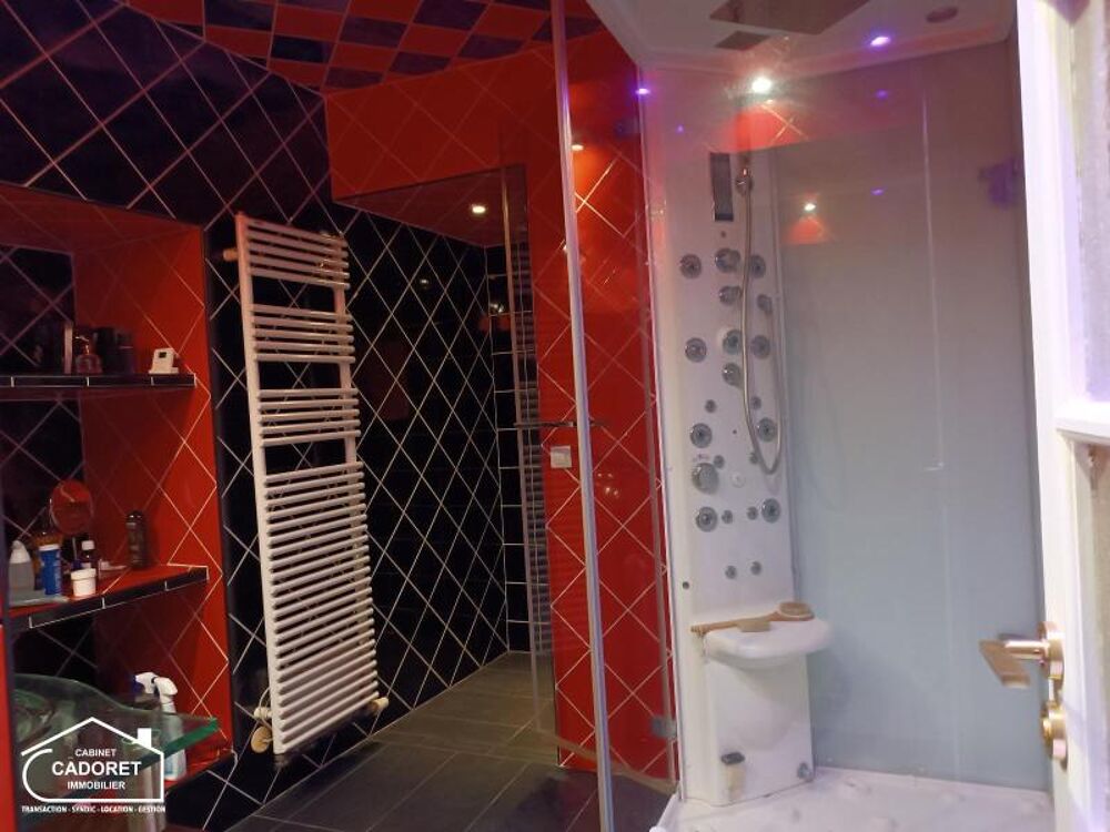 vente Maison - 7 pièce(s) - 215 m² Paimbœuf (44560)