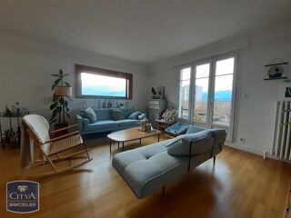  Appartement à louer 4 pièces 111 m²