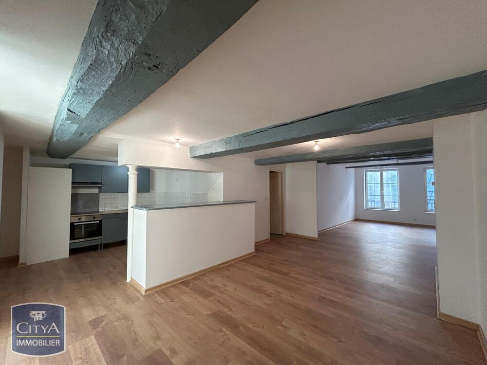 À LOUER : Découvrez cet appartement rénové T3 situé à Se....