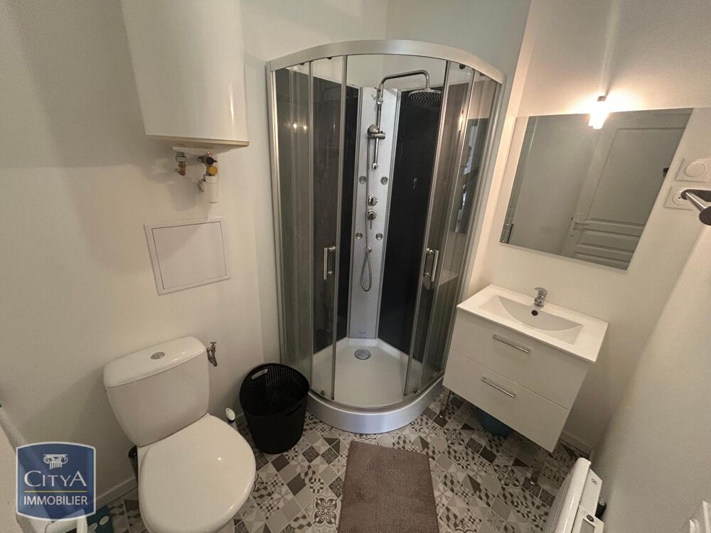 À louer : Appartement T2 meublé situé au centre de Berge....