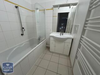  Appartement à louer 3 pièces 56 m²