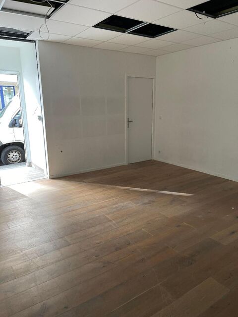 Centre-ville 11, rue Verdi&eacute;-FIRMINY - Local commercia... 1788 42700 Firminy